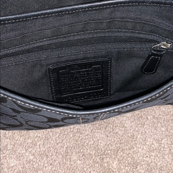 Coach Handbag - Picture 5 of 7